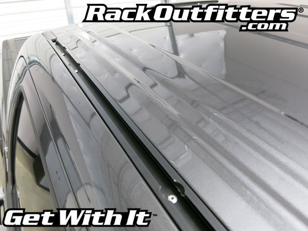 install_toyota_tundra_crew_max_rhino_rack_RTS533_3__21631_1475248946_1280_1280.jpg