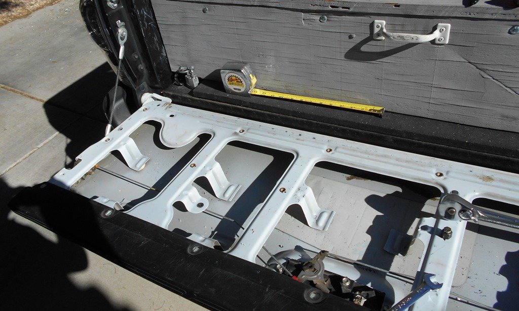 Installing Inserts.jpg