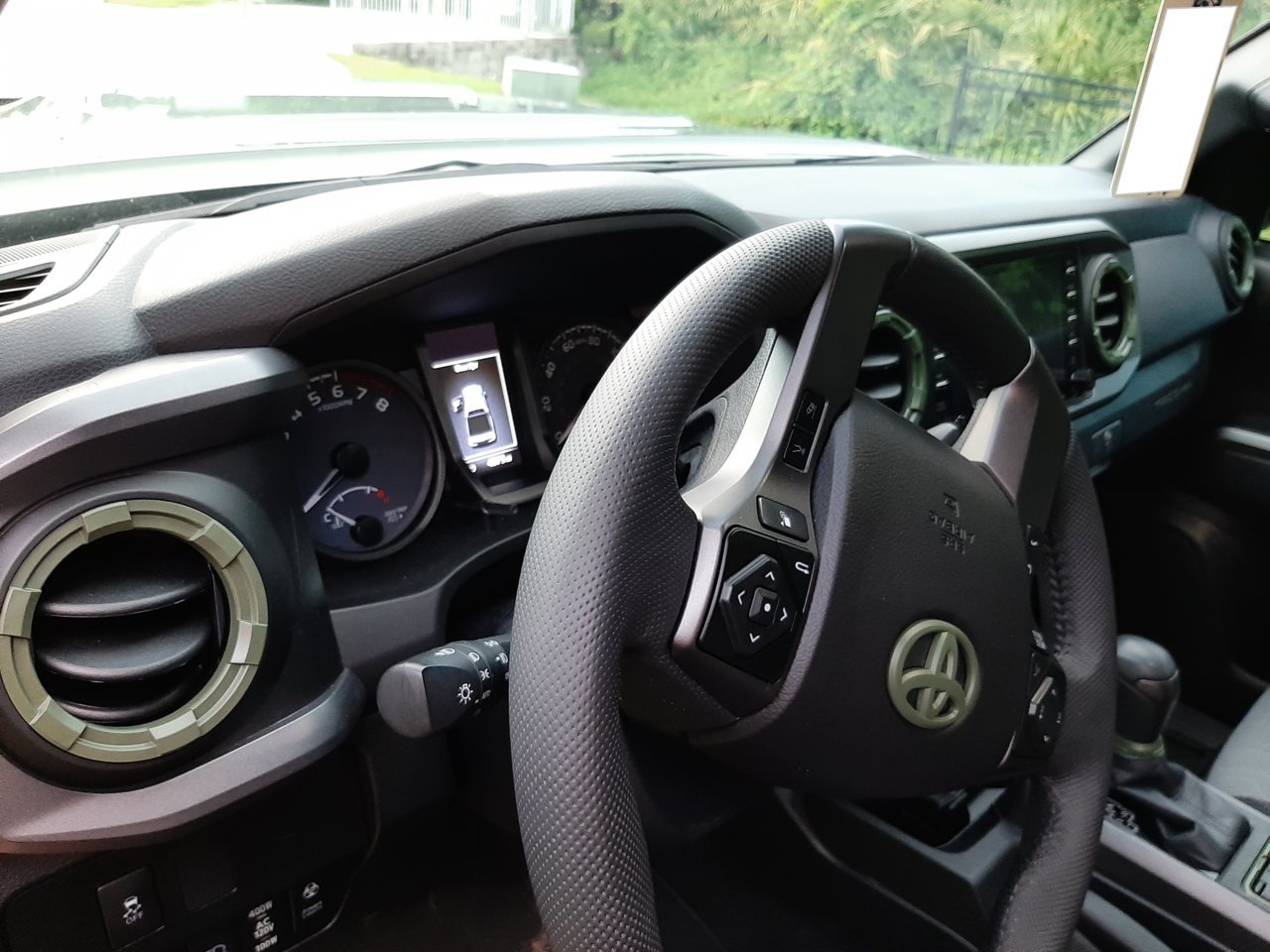 Interior 2.jpg