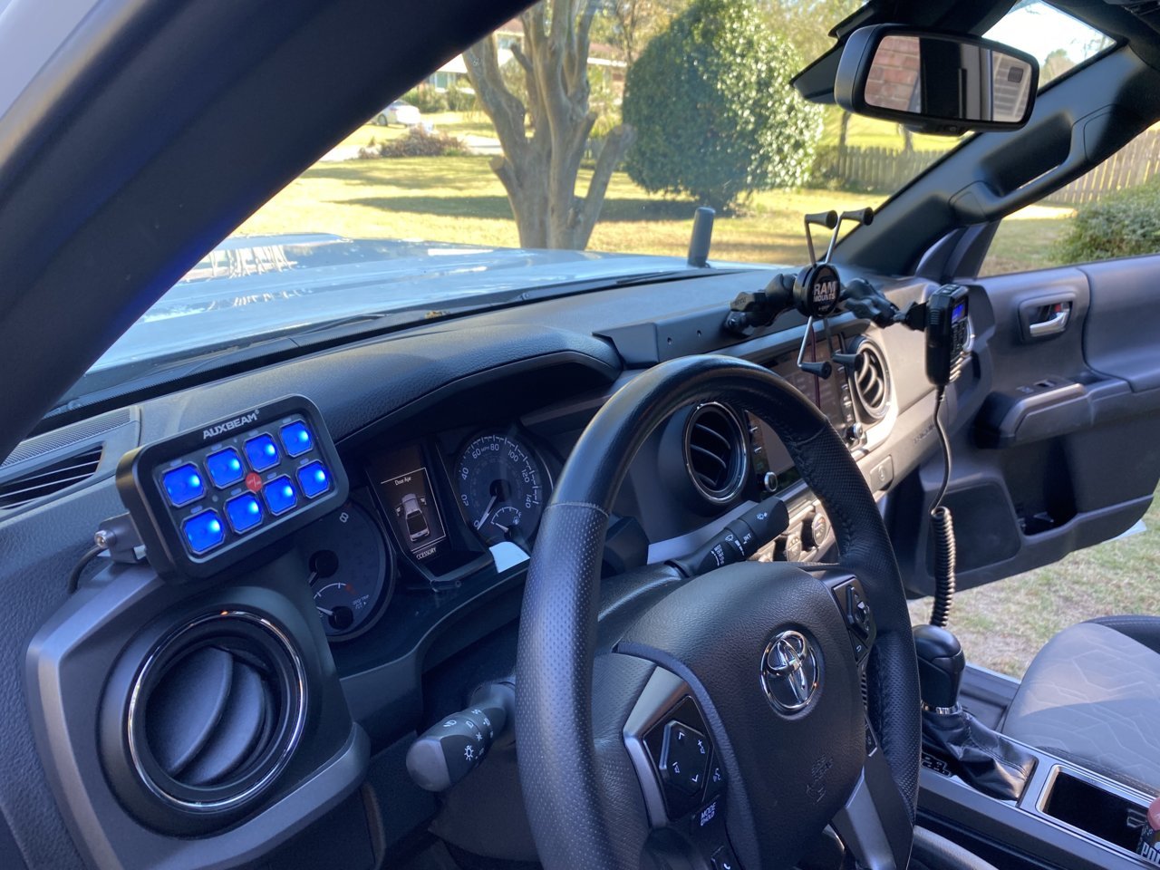 Interior 2.jpg