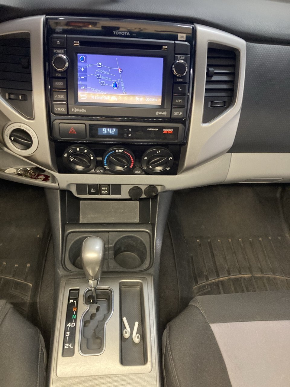 Interior Center Console & Etc.jpg