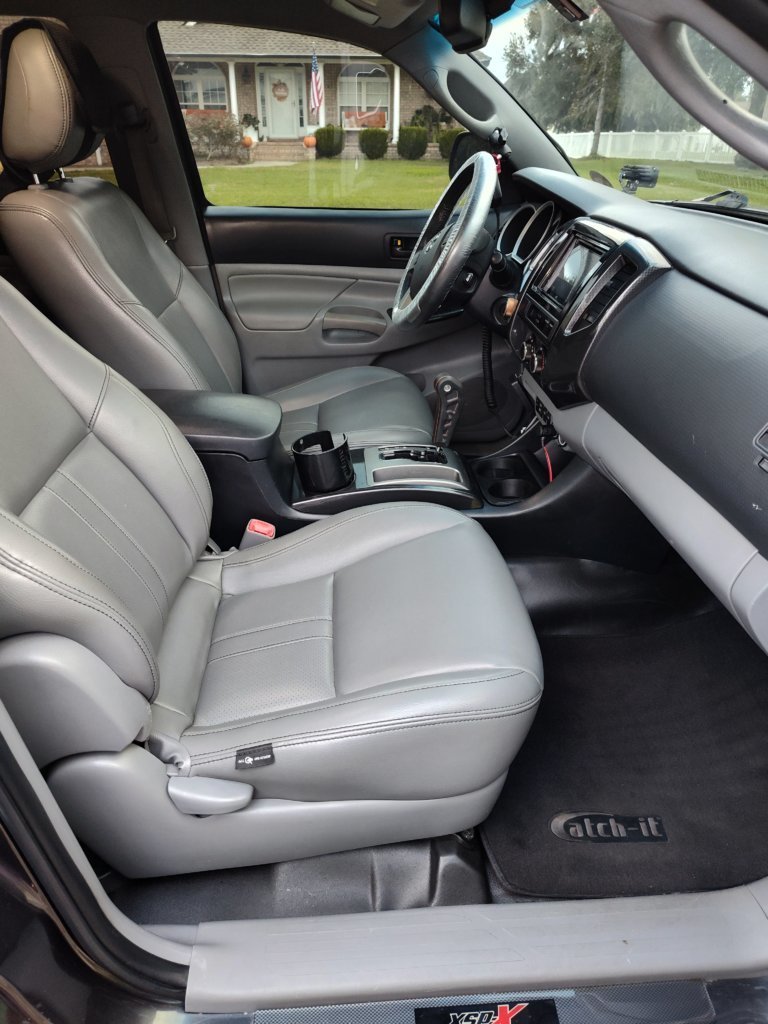 Interior.jpg