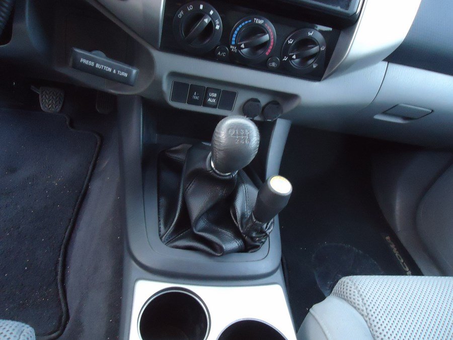 interior-shifter-02.jpg