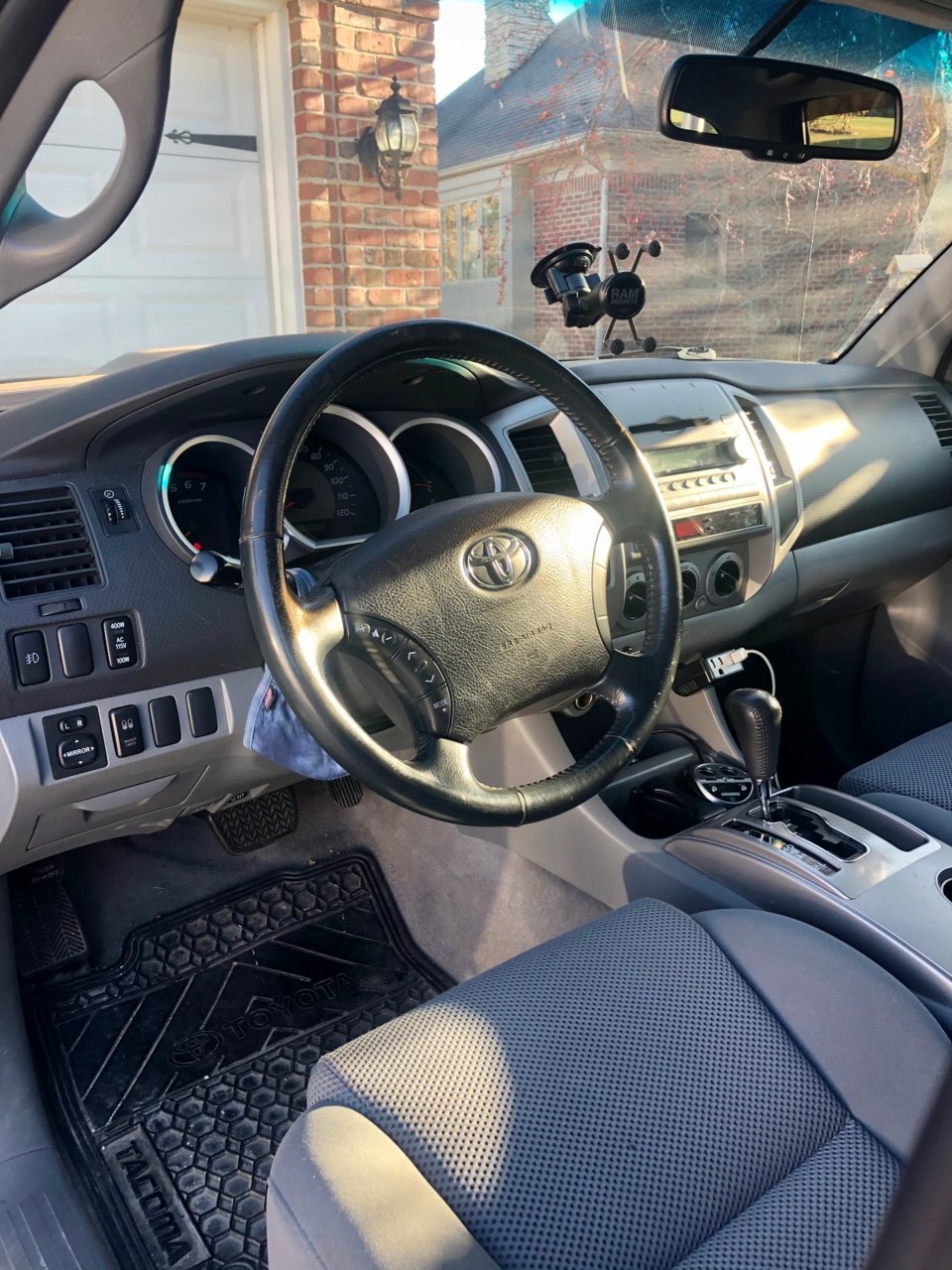 Interior1.jpg