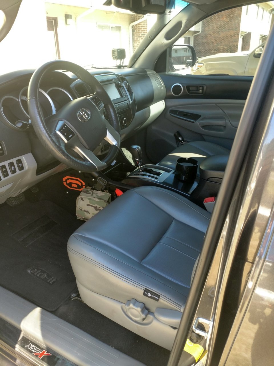 Interior_2.jpg