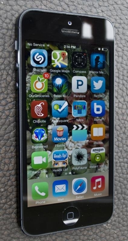 Iphone5_zpseeea126b_e6b1a8b89e2afe2faad46ebbaeee58d046119eb0.jpg