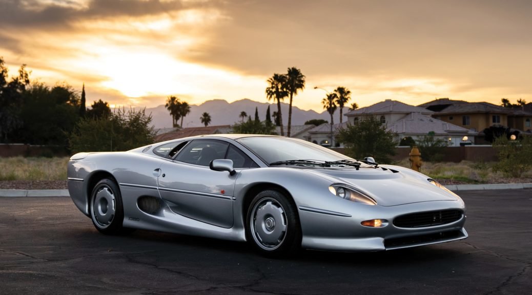 jaguar-xj220-01-1038x576.jpg