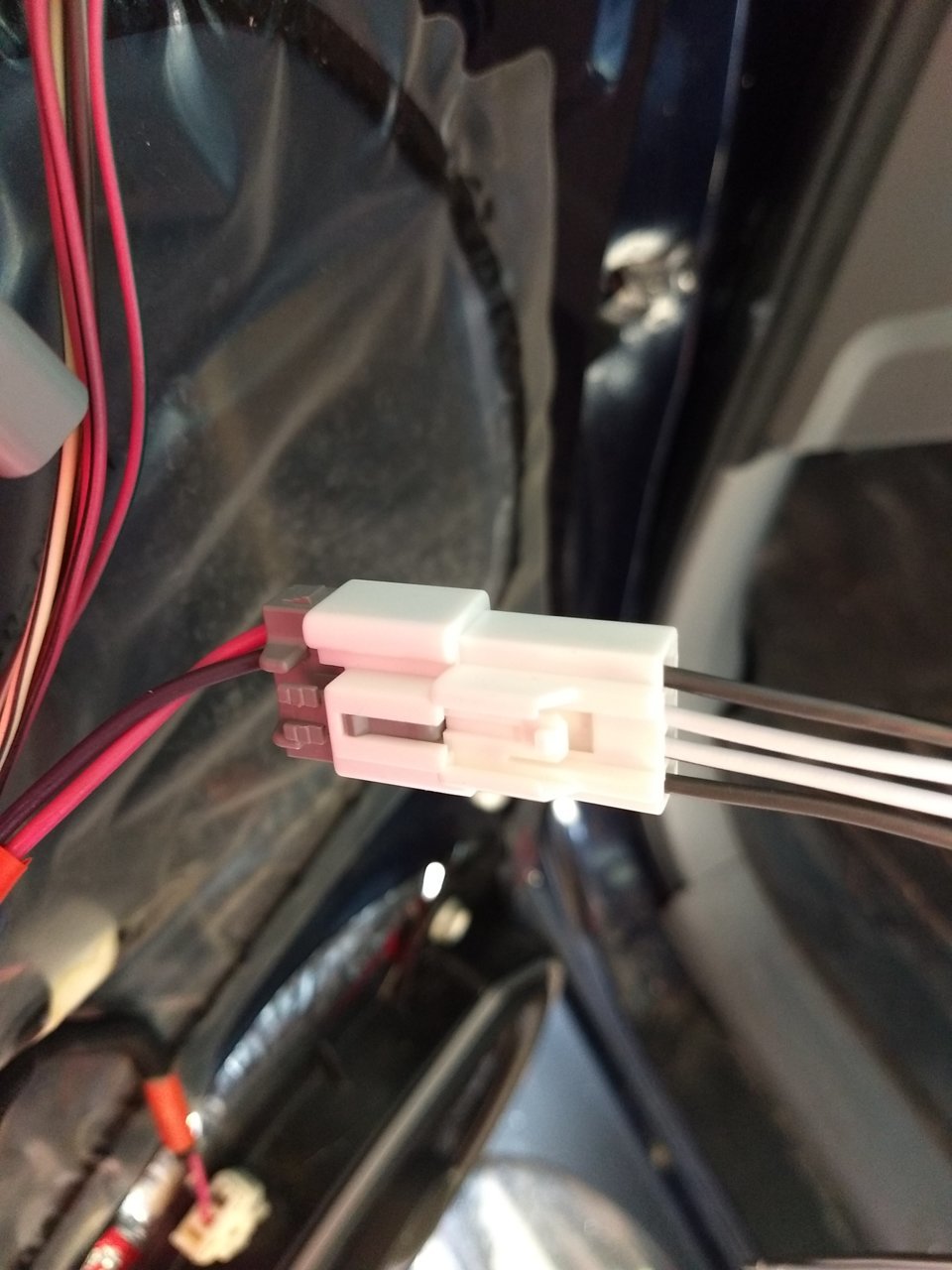 JBL_Tweeter_Plug1.jpg