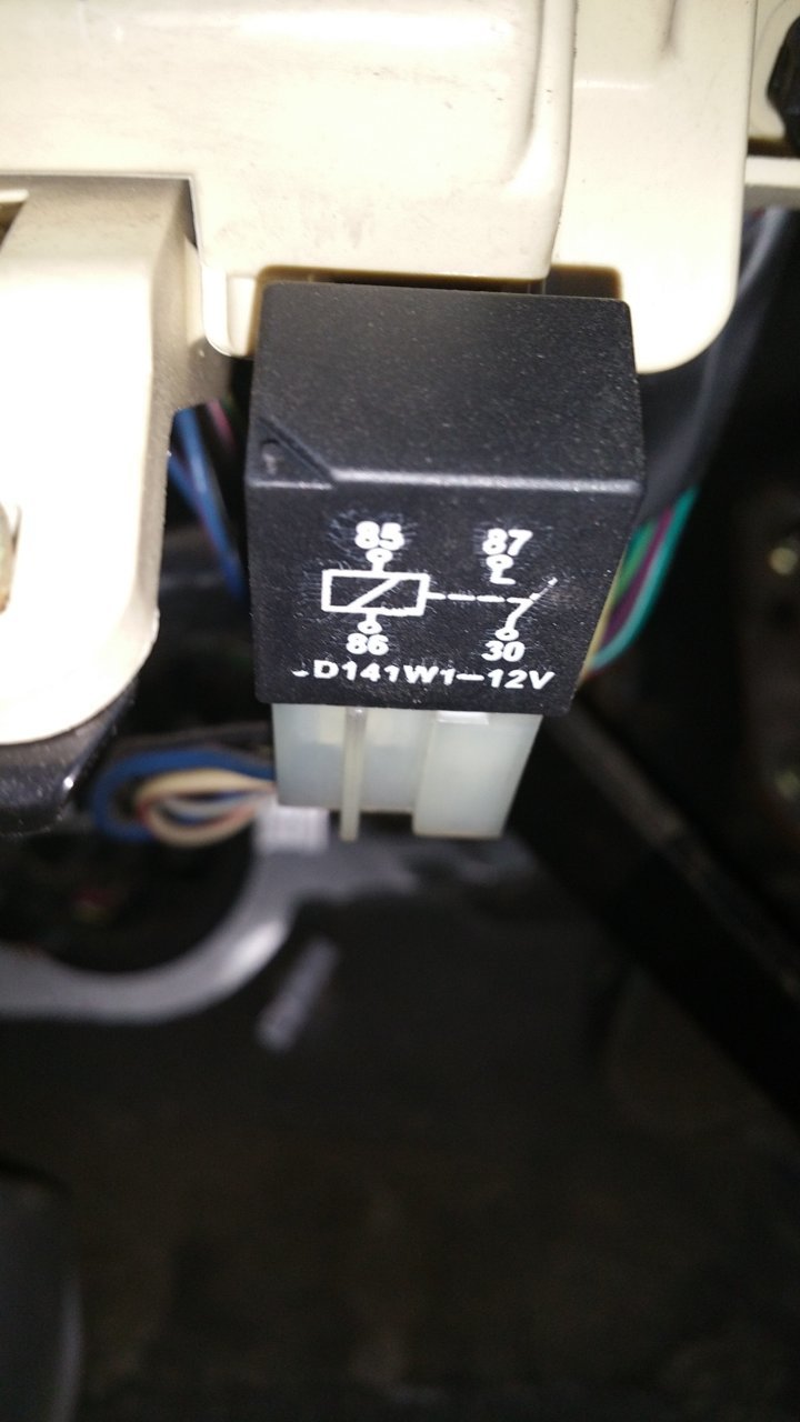 JD141W1 relay & location1.jpg