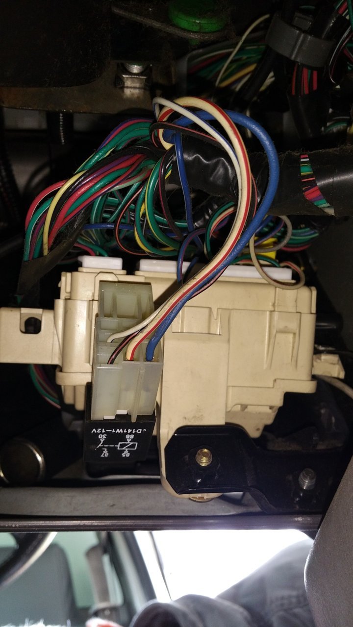JD141W1 relay & location2.jpg