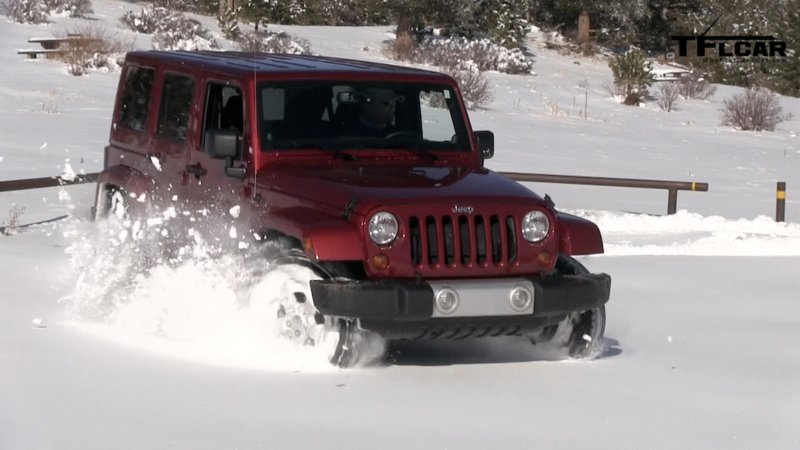 Jeep snow.jpg