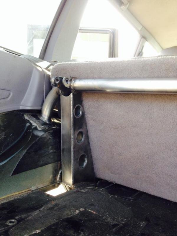 jeep1_d791b58acd3a29f60dc2d51faa581670d87a2b07.jpg