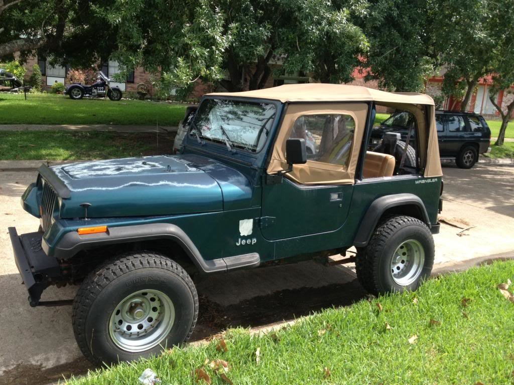 Jeep4_zpseed88eb9_6f38b74f492ab750a0813ea435acf67f63cab5d0.jpg