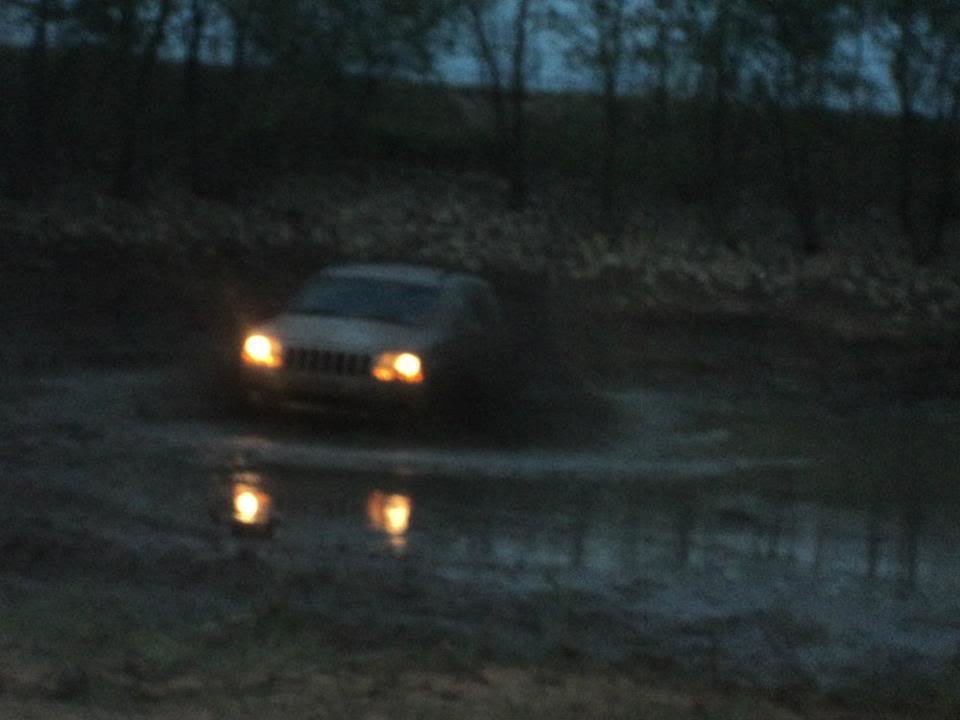 jeepinpond_a6fc49729f578c46cf0916a2465670f15bd69ed4.jpg
