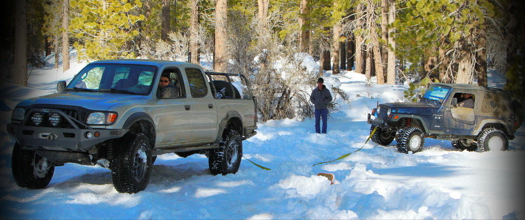 jeeptug_zpsucqzzzfp_0ea7155588ace15c747a6db7273ab4023c3cf24d.jpg