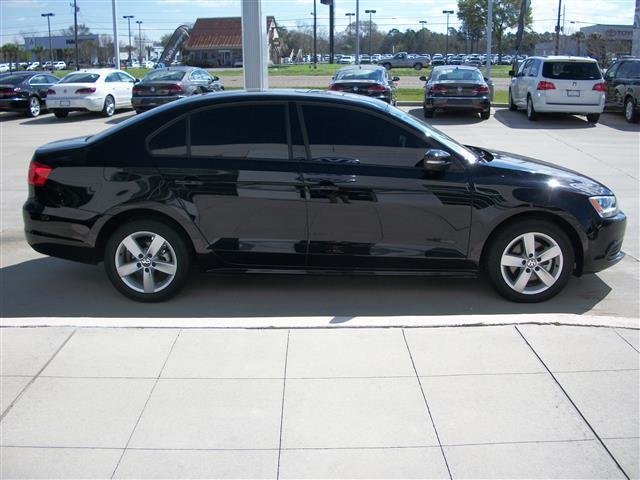 Jetta_zps64ed3fcb_a20698fe670f42ff5d86400721a4088167882dcc.jpg