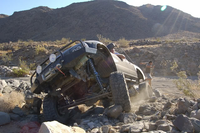 johnson-valley-rock-crawling-120_a91eb2dd96bbb0aa50aa70affccacd13e26ce805.jpg