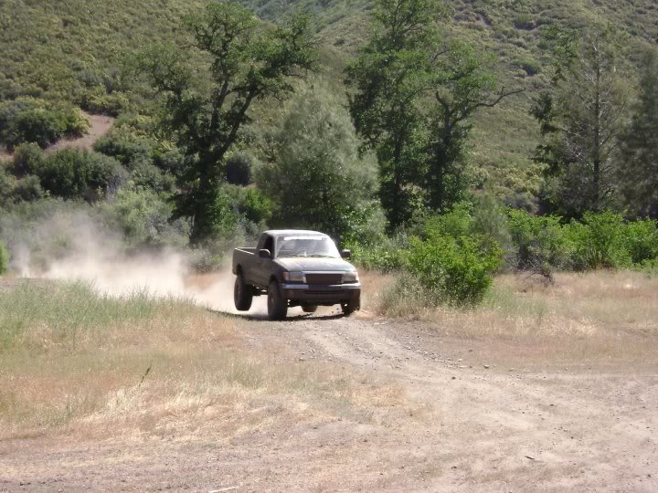 jumpingtina_ec4f3d002186a9350f4710f6edd0cf8852e5f5db.jpg