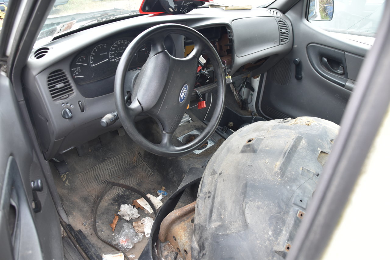 Junkyarding 295.jpg