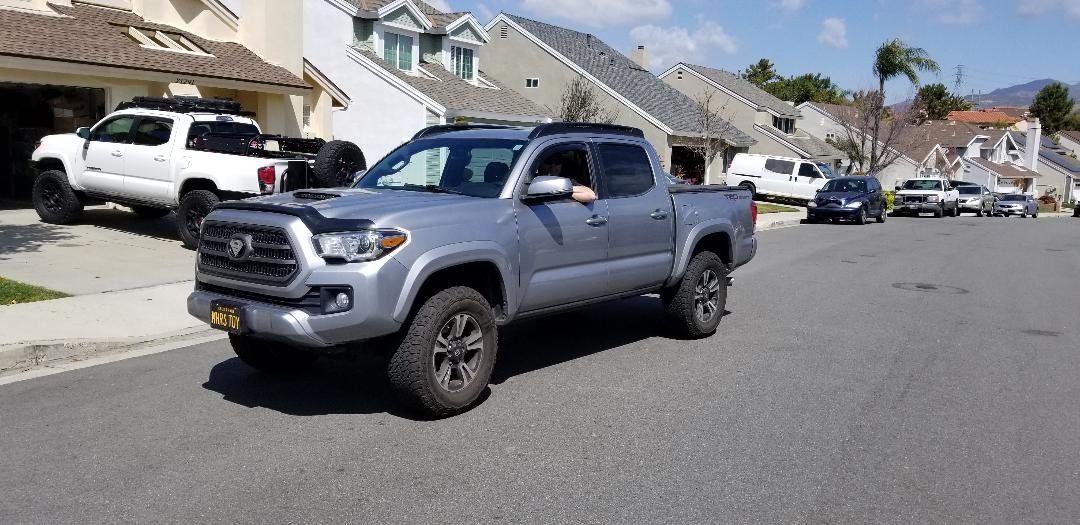 K&DTRUCK32.jpg