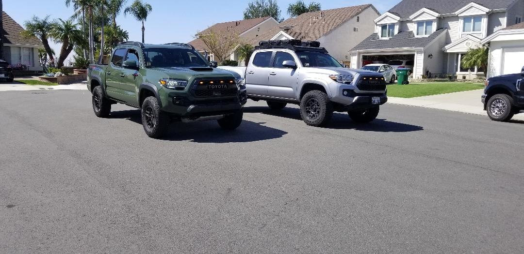 K&DTRUCK46 47.jpg