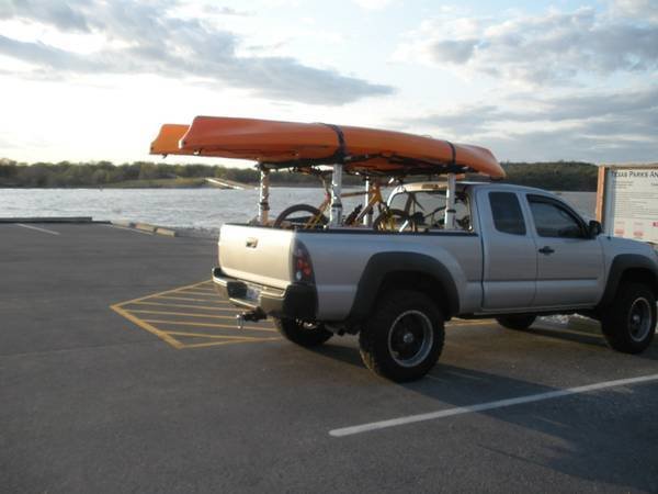 kayaks_09.jpg