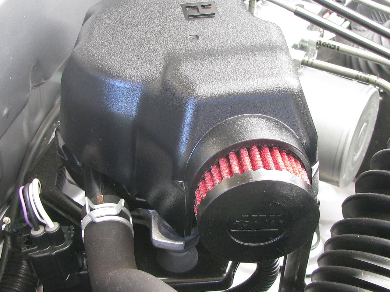 KC Hilites and light bar 001.jpg