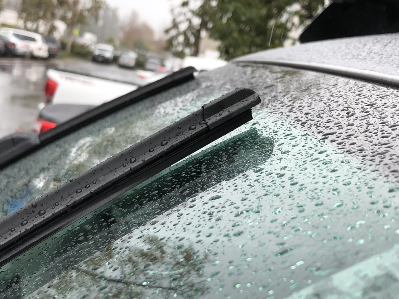 Bosch Icon Wiper Blade Problem Drivers Side End Lifts Off Glass