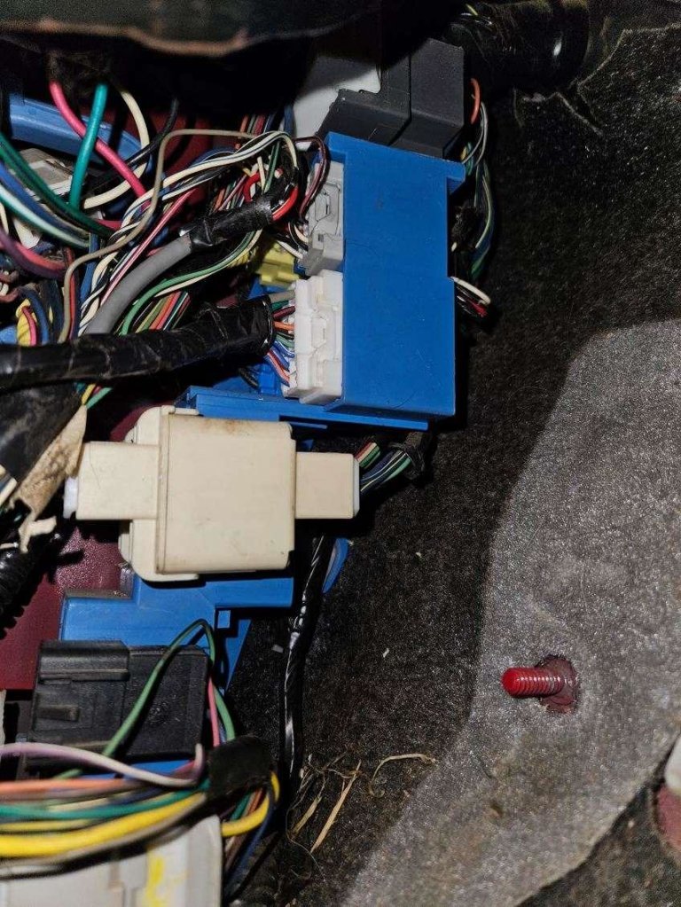 Kickplate Wiring 3.jpg