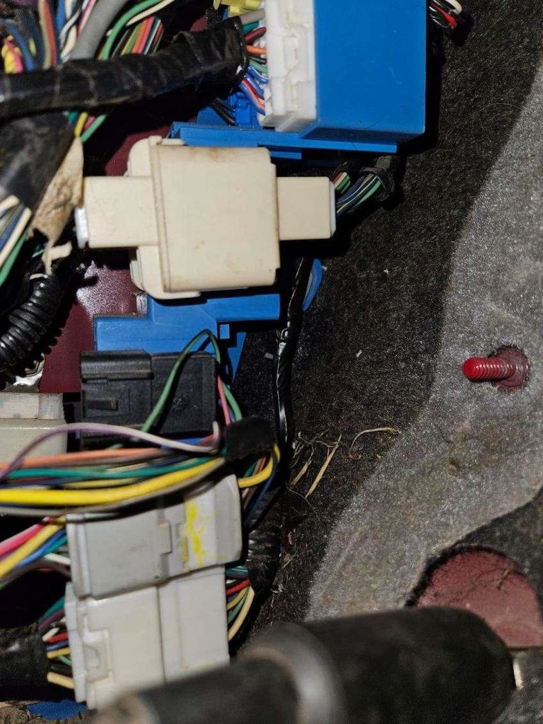 Kickplate Wiring 4.jpg