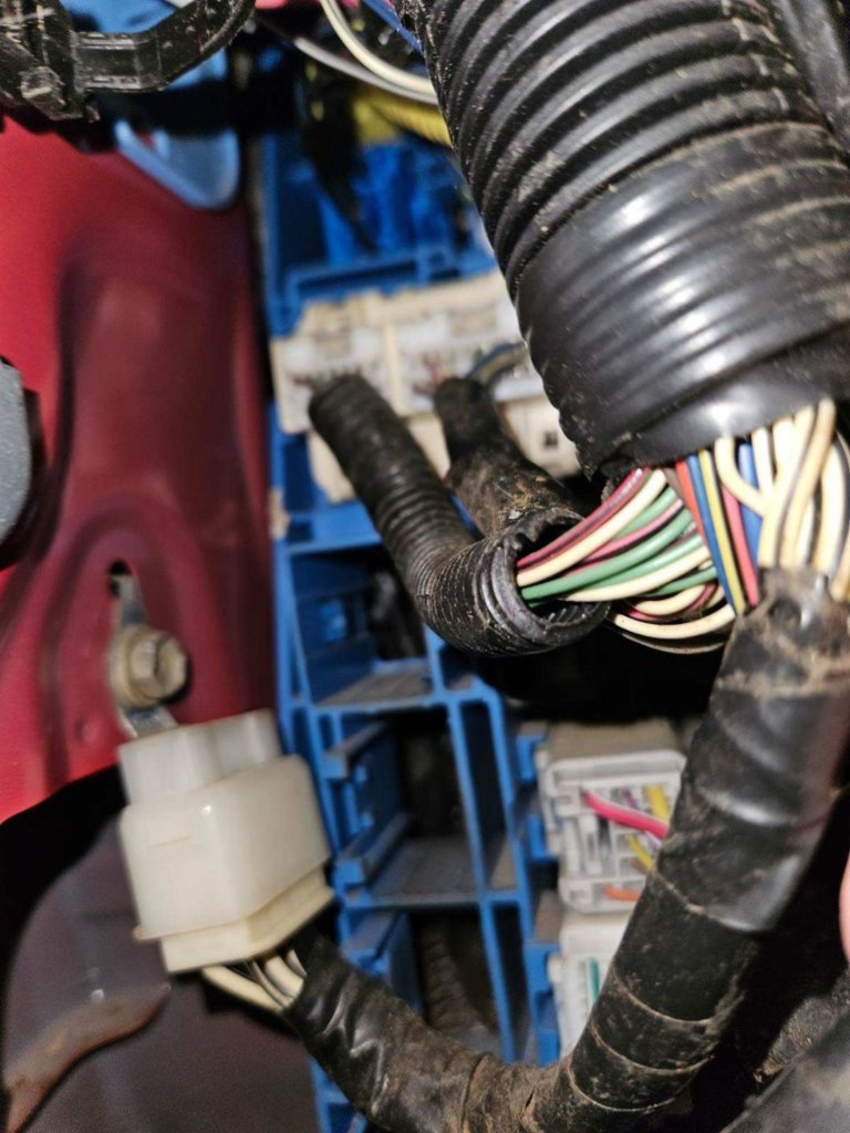 Kickplate Wiring 6.jpg