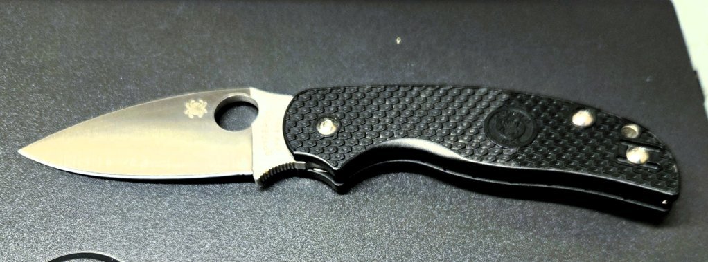 Knife1.jpg
