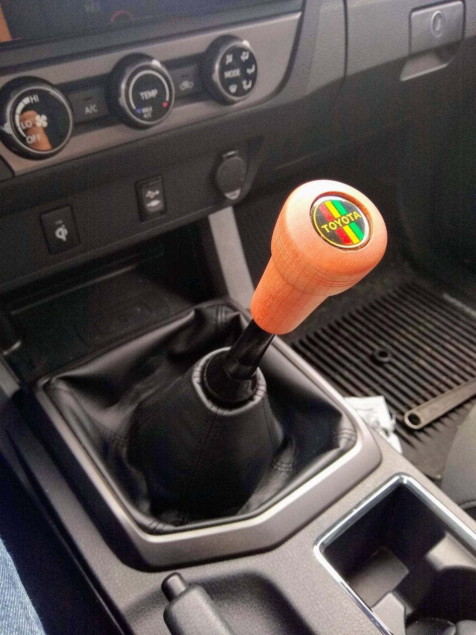 knob 2.jpg