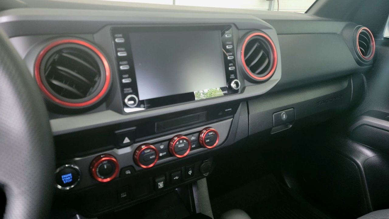 Knobs 2.jpg