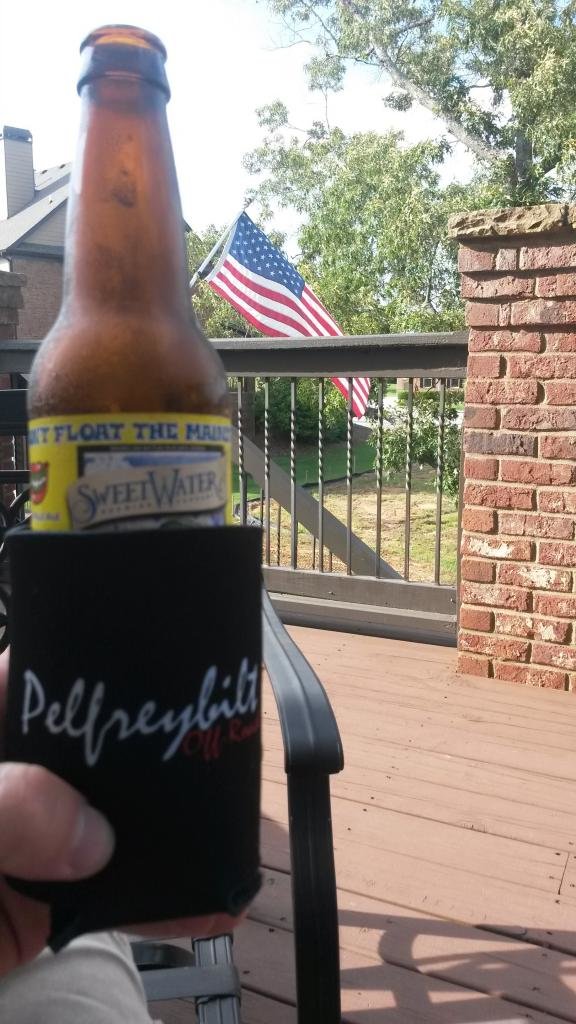 Koozie_zpsb313e95d_93ea85260d14961f0dcd39fcf9096e505910c36d.jpg