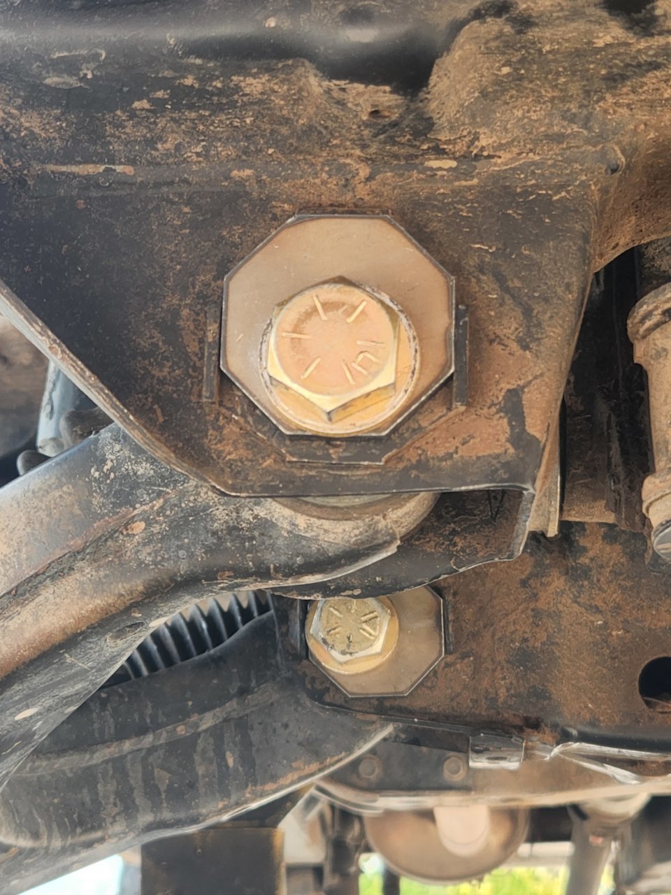 KP Offorad Octagons and bolts recommended setup.jpg