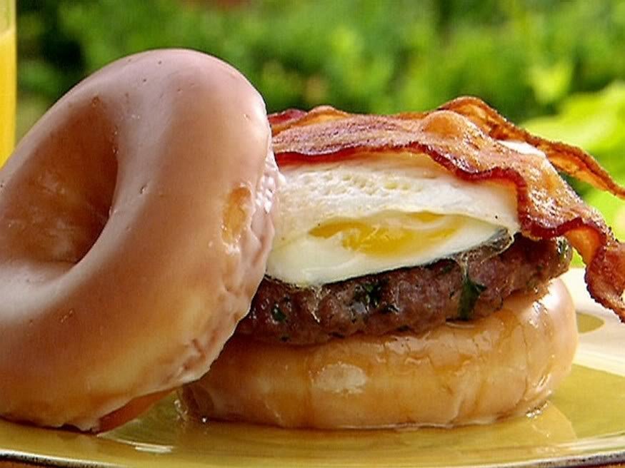 krispykremeburger_ac395bfaa16b5df2de606b3fba4702ef206b3b48.jpg