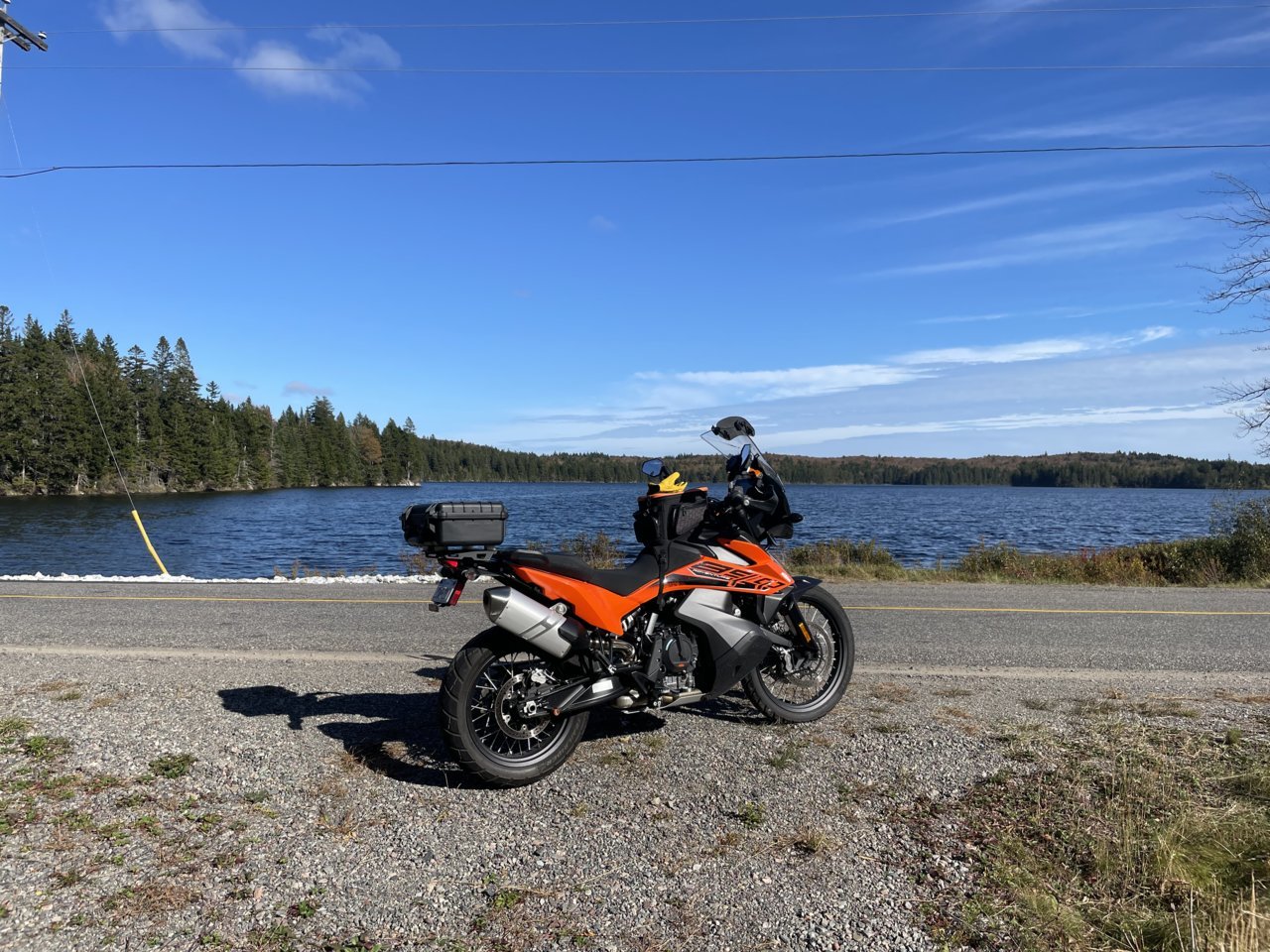 ktm890.jpg