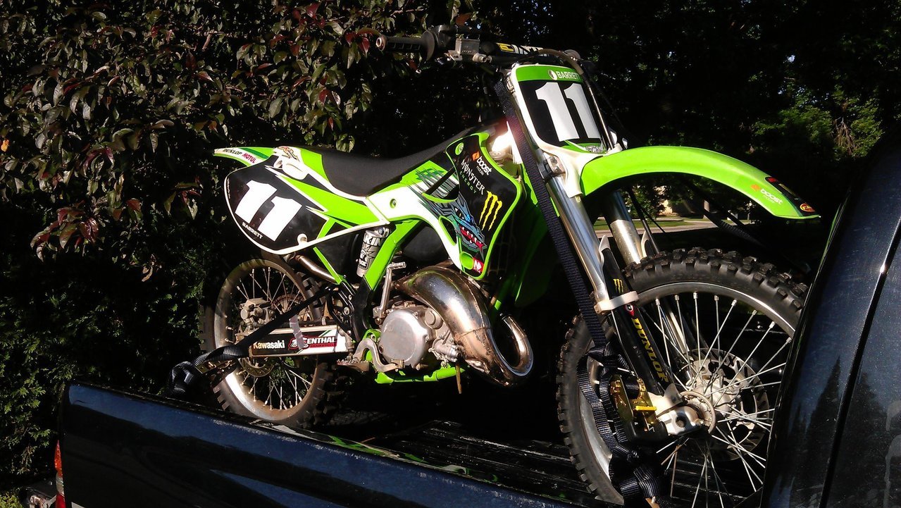 kx125two_df35d55b660a5481c7c2efd6df94d20e3c629dac.jpg
