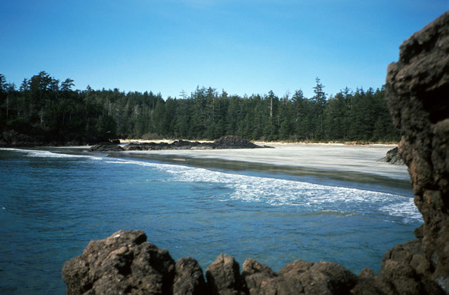 kyuquot-beach.jpg