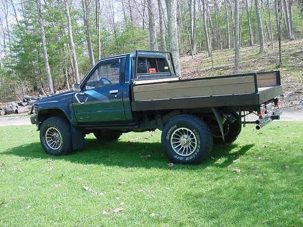 Not a Taco Sorry) My old 88 Toyota Flatbed.