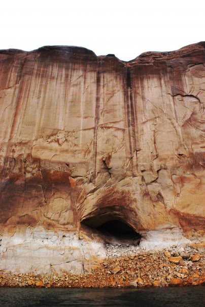 lakepowellfamouscave_7b4dca967f666118d2aa7bd4915e6cf3db0aa1b7.jpg