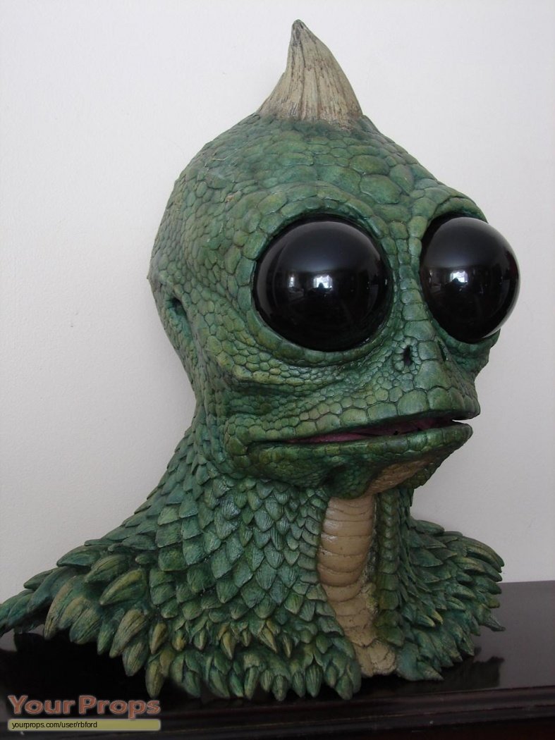 Land-of-the-Lost-Hero-Animatronic-Sleestak-Mask-1.jpg