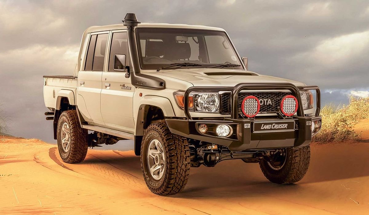 landcruiser 70 snorkel.jpg