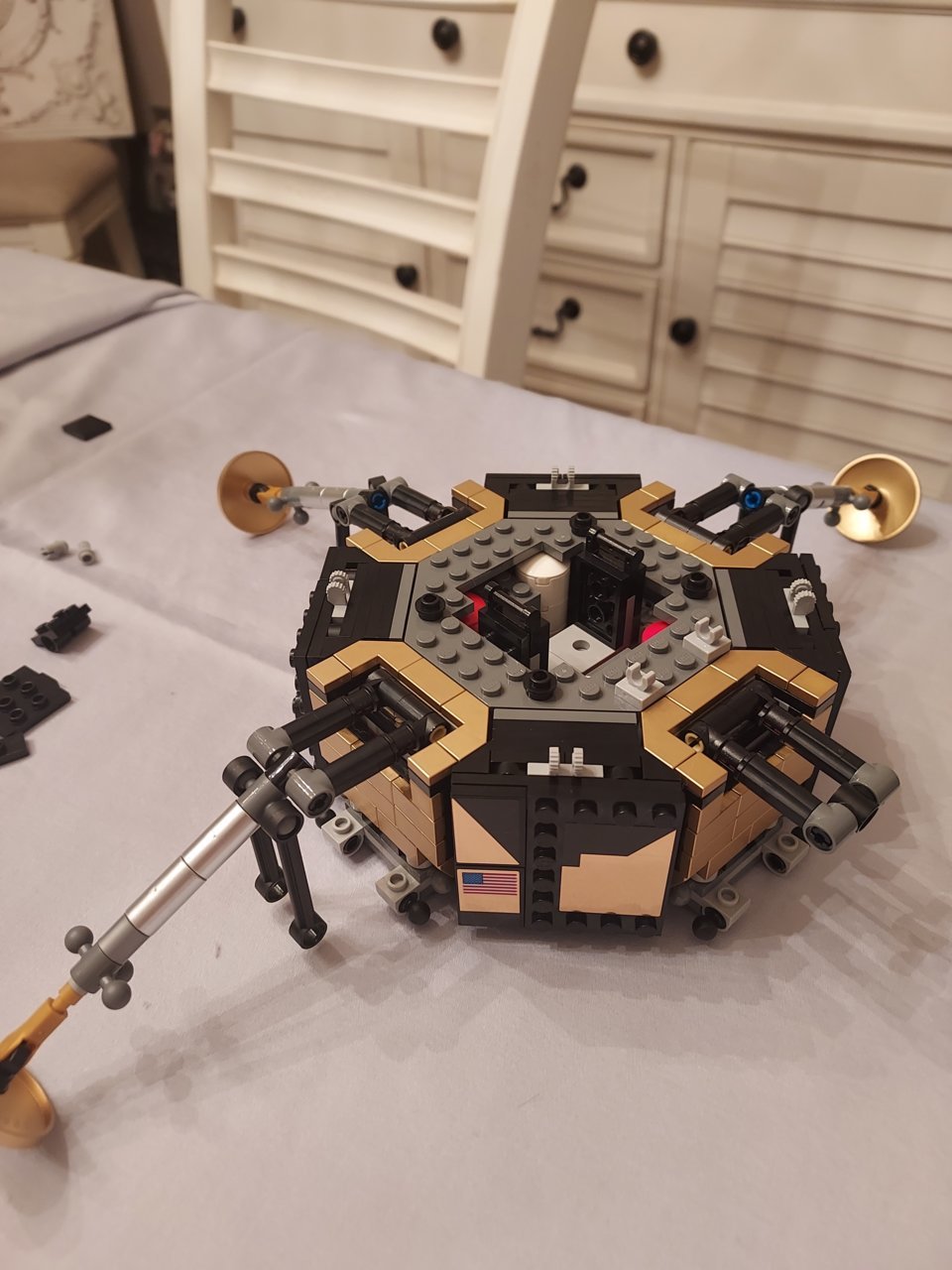 LANDER.jpg