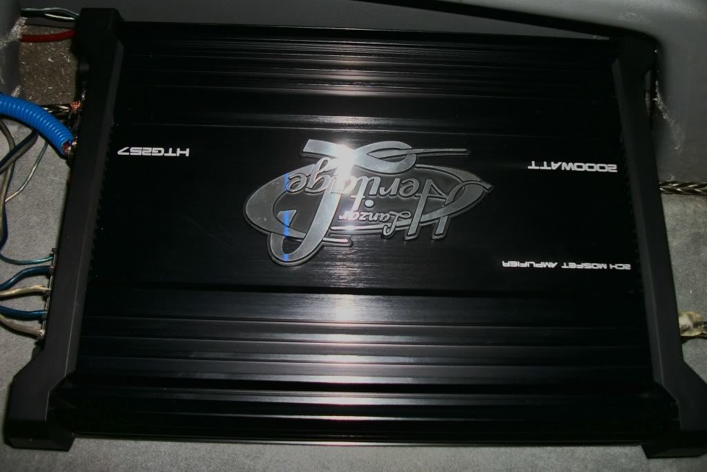Lanzar2000wattAmp_aeb96635b063909cb24d963d427e6f5c14771a17.jpg