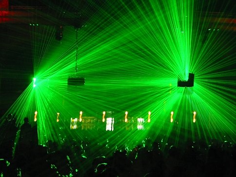 lasers8450840og6_871e43b63760104bada1d8de3e8a125d443a1ae8.jpg