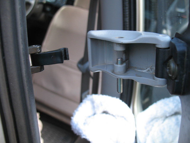 latch and tint removal (14).jpg