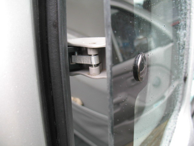 latch and tint removal (28).jpg