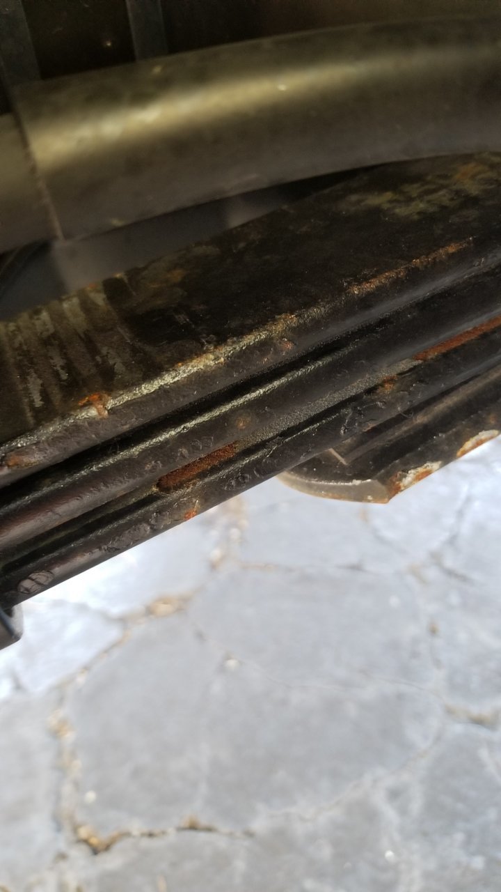 Leaf spring rust.jpg